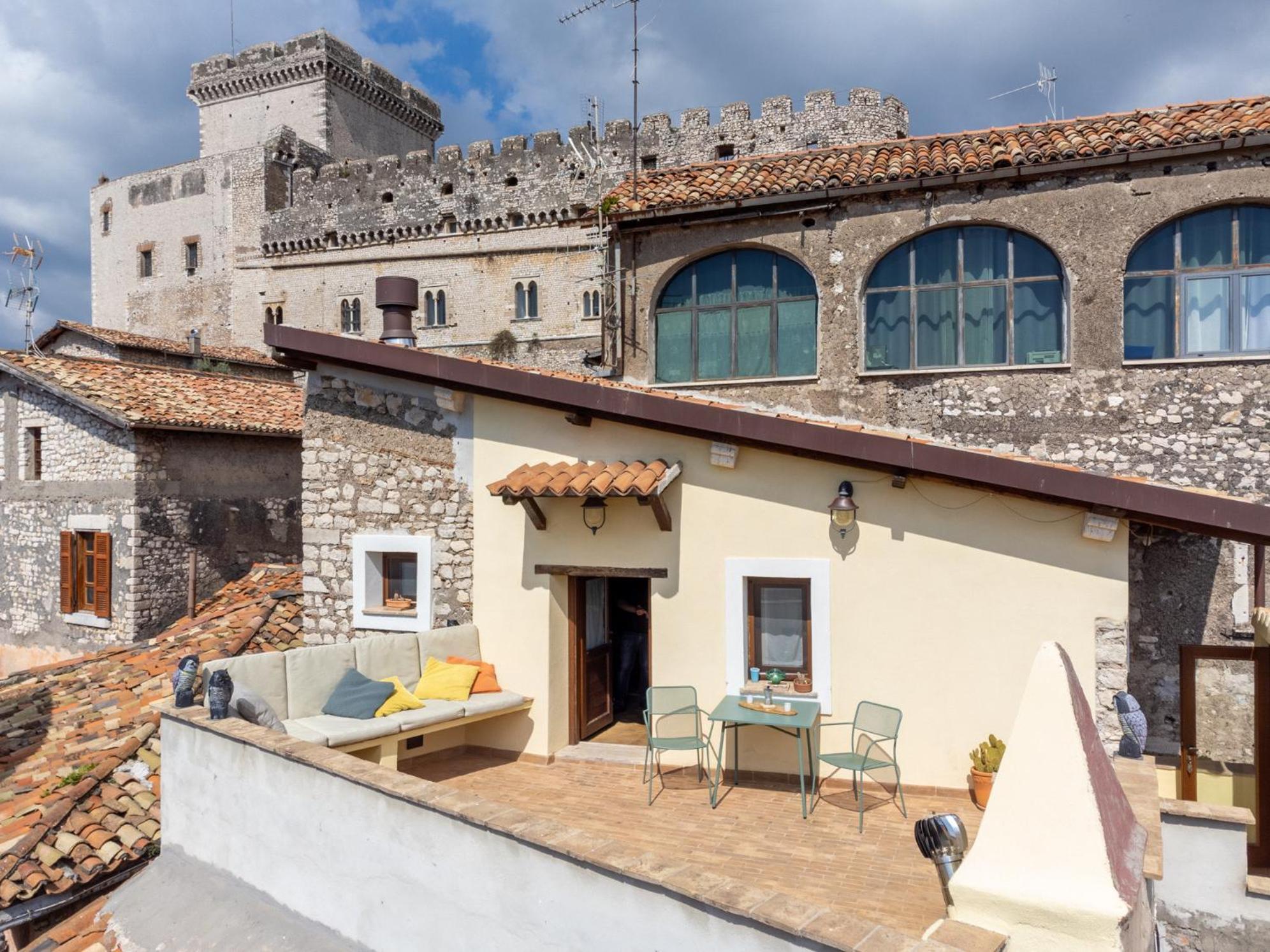 Aurora Medieval House Sermoneta Bagian luar foto