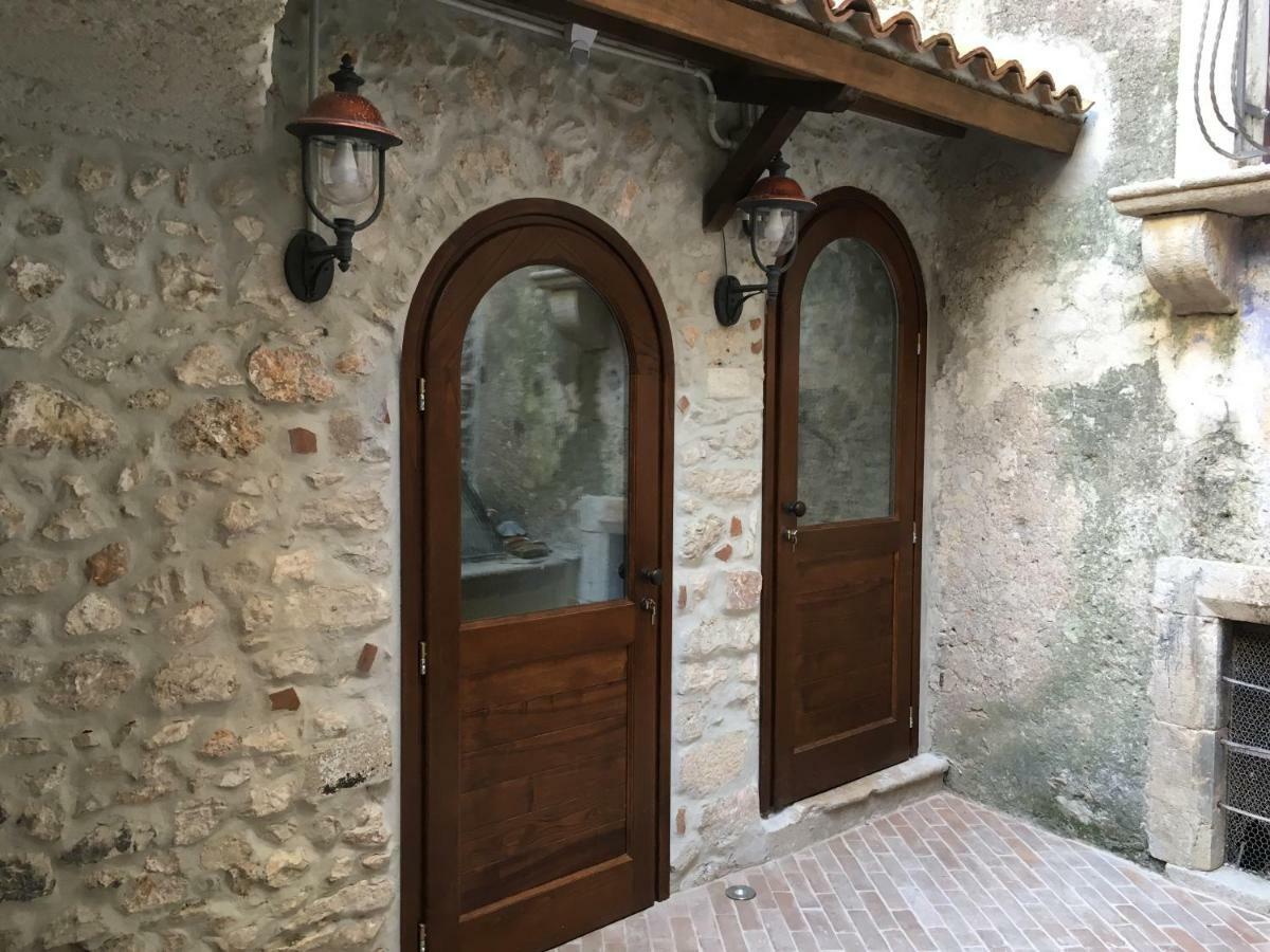 Aurora Medieval House Sermoneta Bagian luar foto