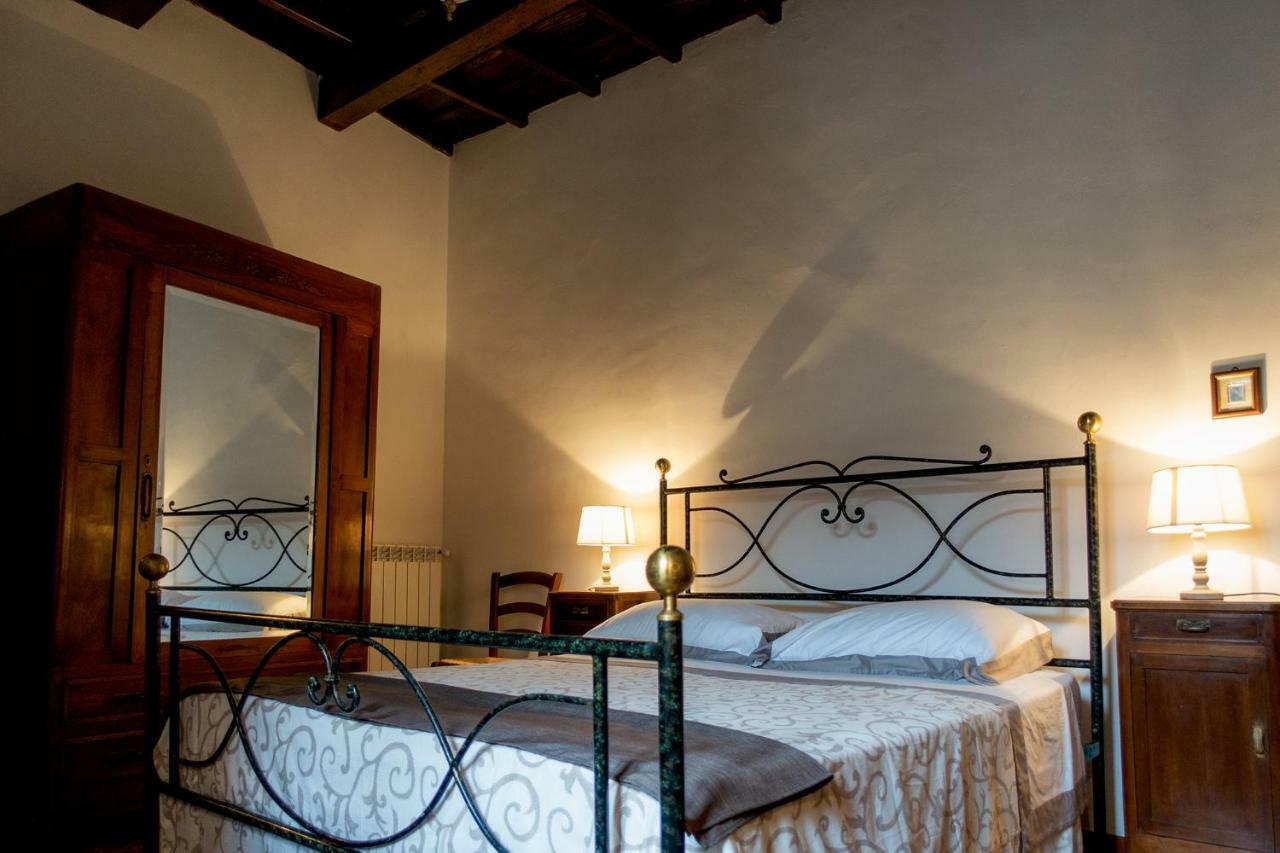 Aurora Medieval House Sermoneta Bagian luar foto