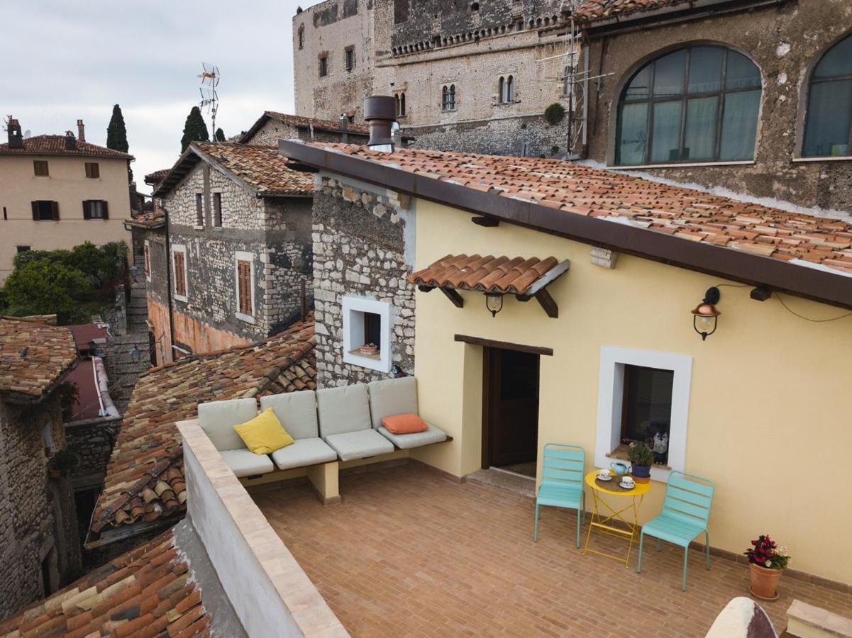 Aurora Medieval House Sermoneta Bagian luar foto